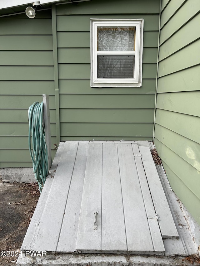 view of entry to storm shelter