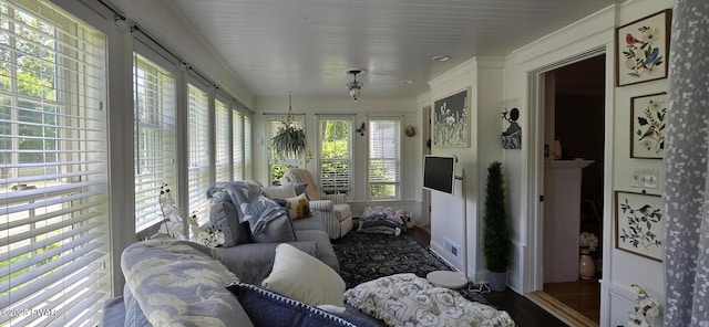 300 W High St, Milford, PA 18337 - sunroom with crown molding