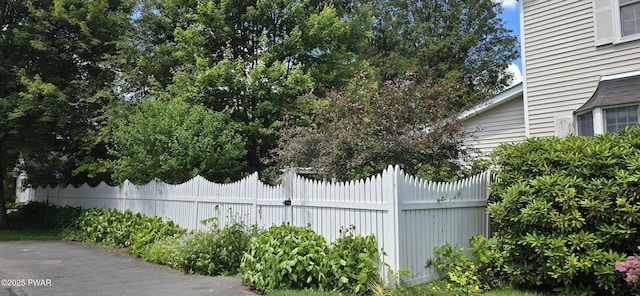 300 W High St, Milford, PA 18337 - view of property exterior