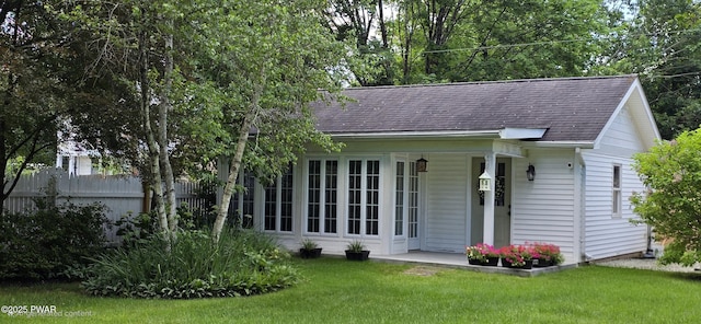 300 W High St, Milford, PA 18337 - view of front of home featuring roof with shingles and a front yard