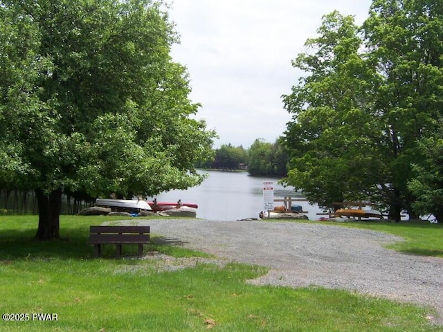 75 Beaver Lake Dr, Lake Ariel, PA 18436