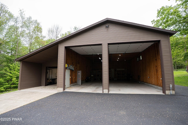 1111 Advent Rd, Lake Ariel, PA 18436 - view of detached garage