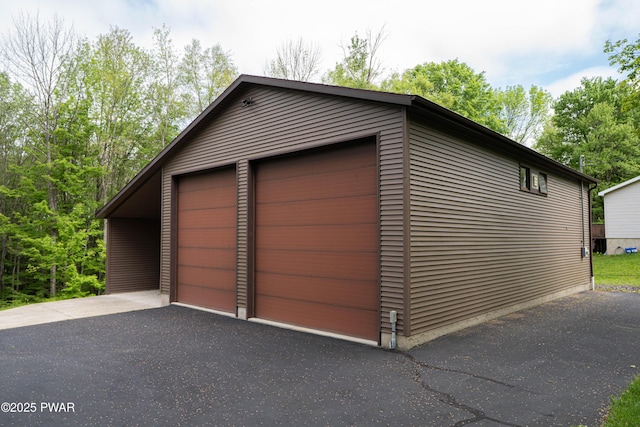 1111 Advent Rd, Lake Ariel, PA 18436 - view of detached garage