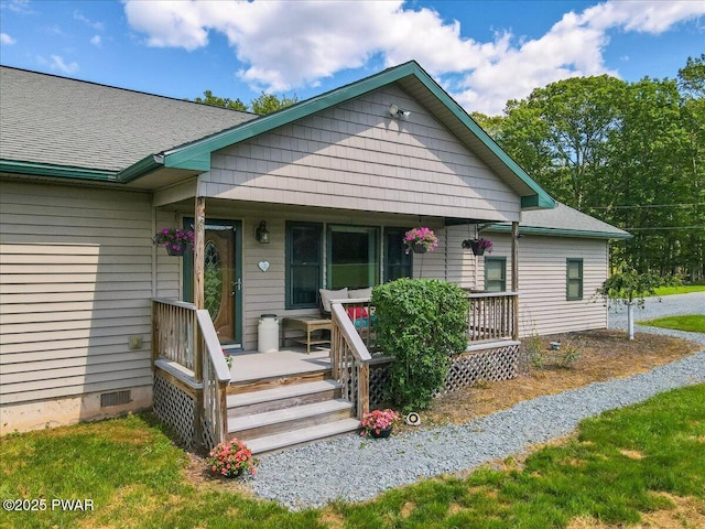 11 Coyote Rdg, Hawley, PA 18428 - bungalow-style home with covered porch