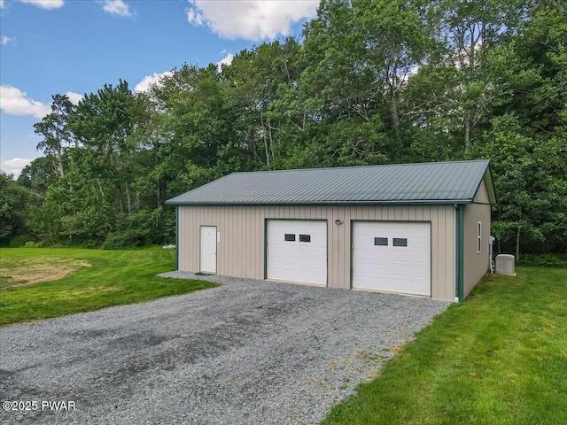 11 Coyote Rdg, Hawley, PA 18428 - view of detached garage