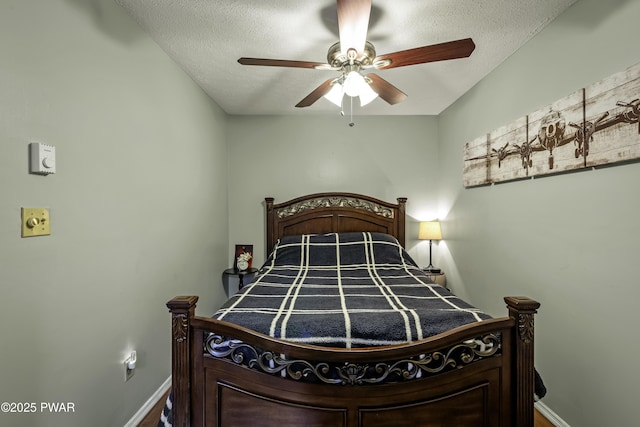 108 Bayberry Ct, East Stroudsburg, PA 18301 - bedroom featuring a textured ceiling, baseboards, and a ceiling fan