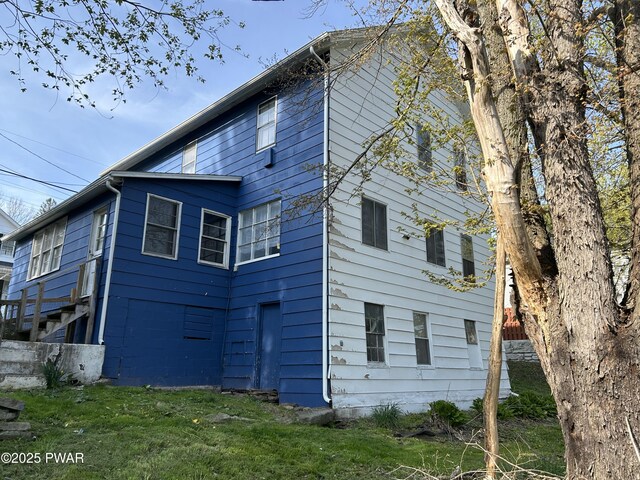 887 Maple Ave, Honesdale, PA 18431 - rear view of house featuring a yard