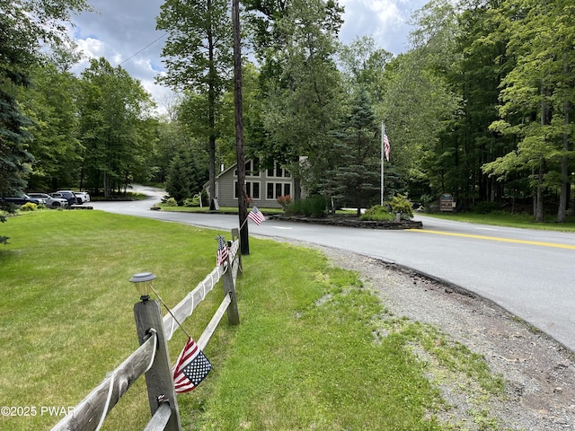 Grasshopper Ln, Greentown, PA 18426