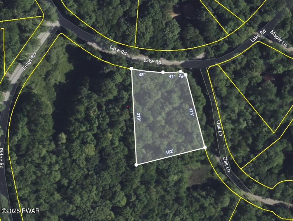 198 Lake Rd, Lake Ariel, PA 18436