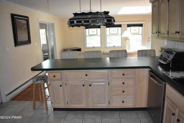 kitchen with kitchen peninsula, a kitchen breakfast bar, baseboard heating, crown molding, and dishwasher