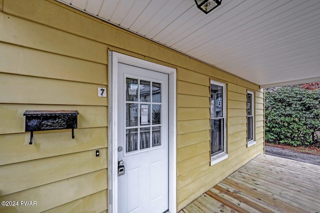 property entrance with a porch