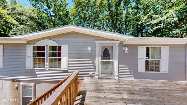 103 Windwards Ln, Dingmans Ferry, PA 18328 - view of wooden terrace