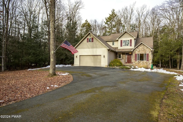 view of front facade featuring a garage