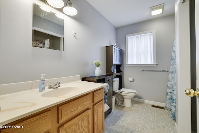 102 Circle Dr, Milford, PA 18337 - bathroom featuring vanity and curtained shower