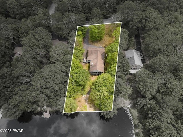 102 Circle Dr, Milford, PA 18337 - aerial overview of property's location featuring a nearby body of water and property boundaries highlighted