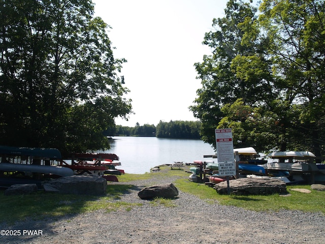 1032 Deer Field Ct, Lake Ariel, PA 18436 - water view