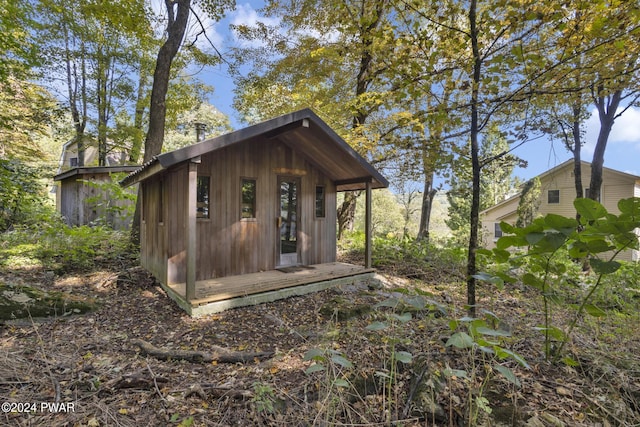 view of outbuilding