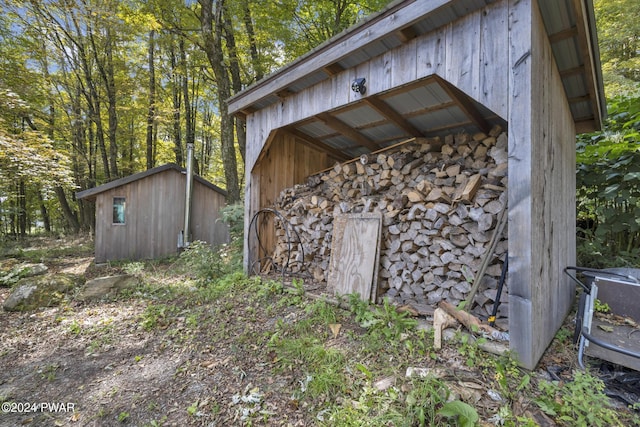 view of outbuilding