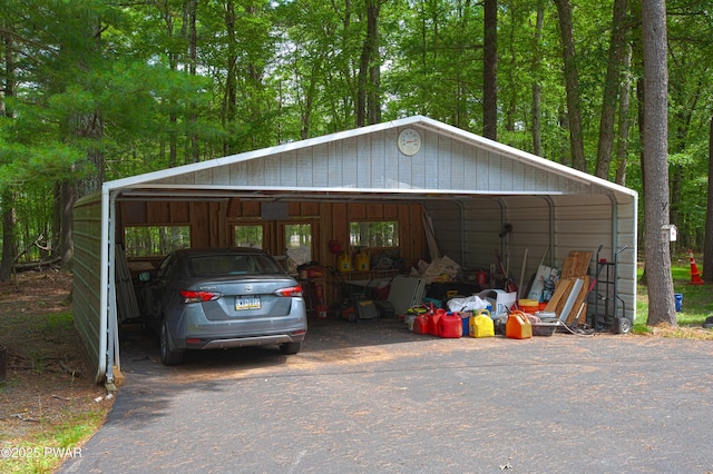 127 E Mulberry Dr, Milford, PA 18337 - view of garage