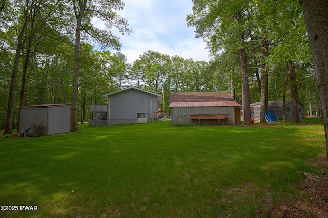 127 E Mulberry Dr, Milford, PA 18337 - view of green lawn featuring a storage shed