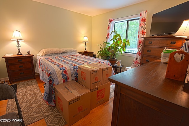 127 E Mulberry Dr, Milford, PA 18337 - bedroom featuring light wood-type flooring