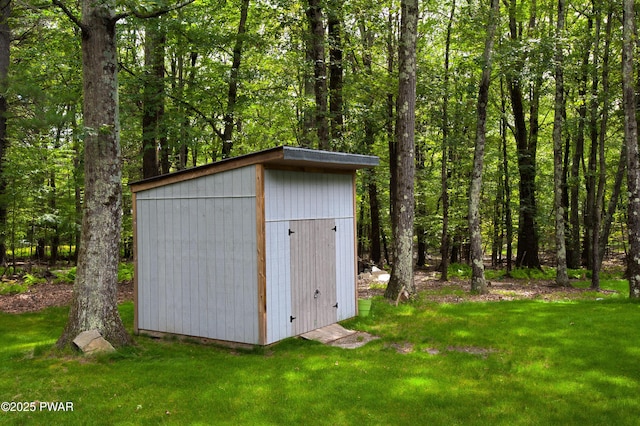 127 E Mulberry Dr, Milford, PA 18337 - view of shed featuring a forest view