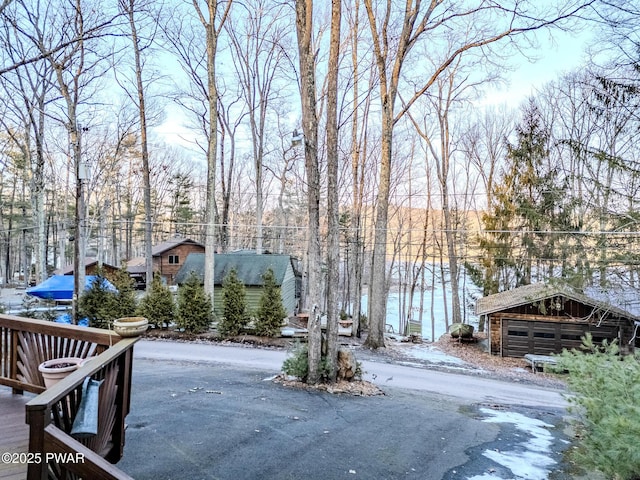 24 Lakeside Dr, Lakeville, PA 18438 - view of yard