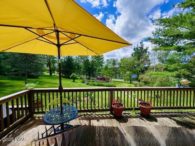 150 Shafran Dr, Lake Ariel, PA 18436 - photo 2