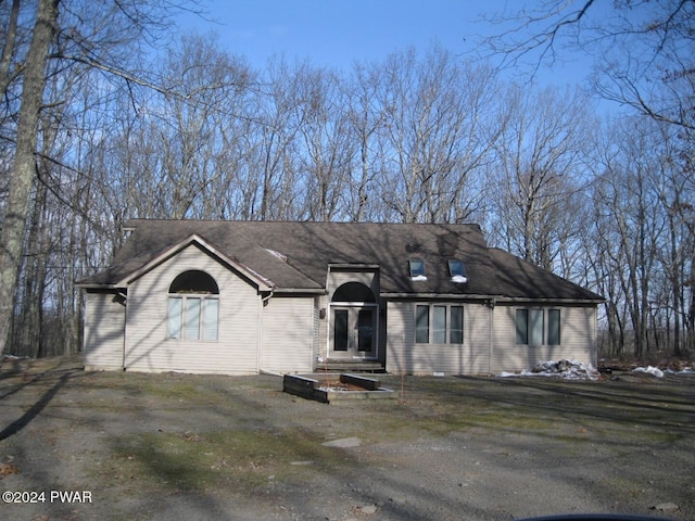 view of front facade