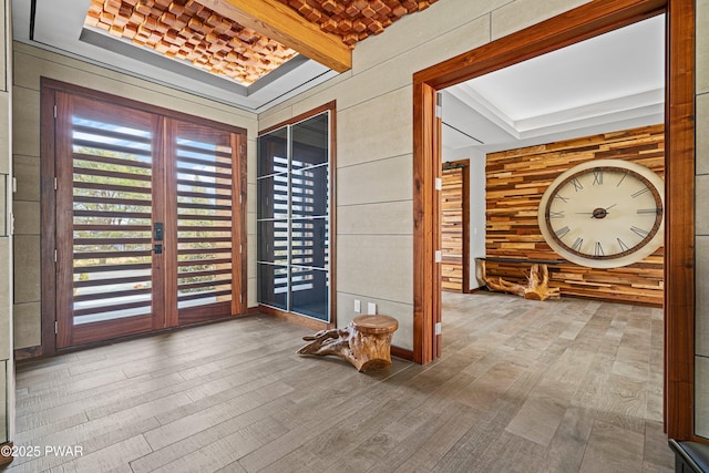 122 Overlook Ln, Lords Valley, PA 18428 - foyer featuring wood finished floors and a raised ceiling