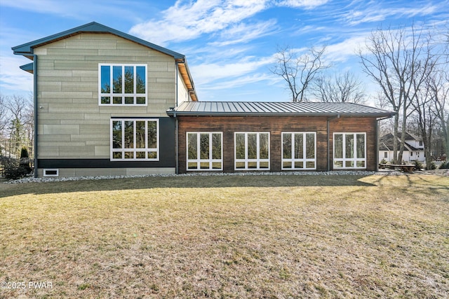122 Overlook Ln, Lords Valley, PA 18428 - back of property with a yard and metal roof