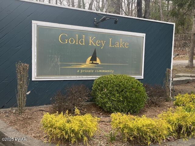 348 Gold Key Rd, Milford, PA 18337 - photo 4