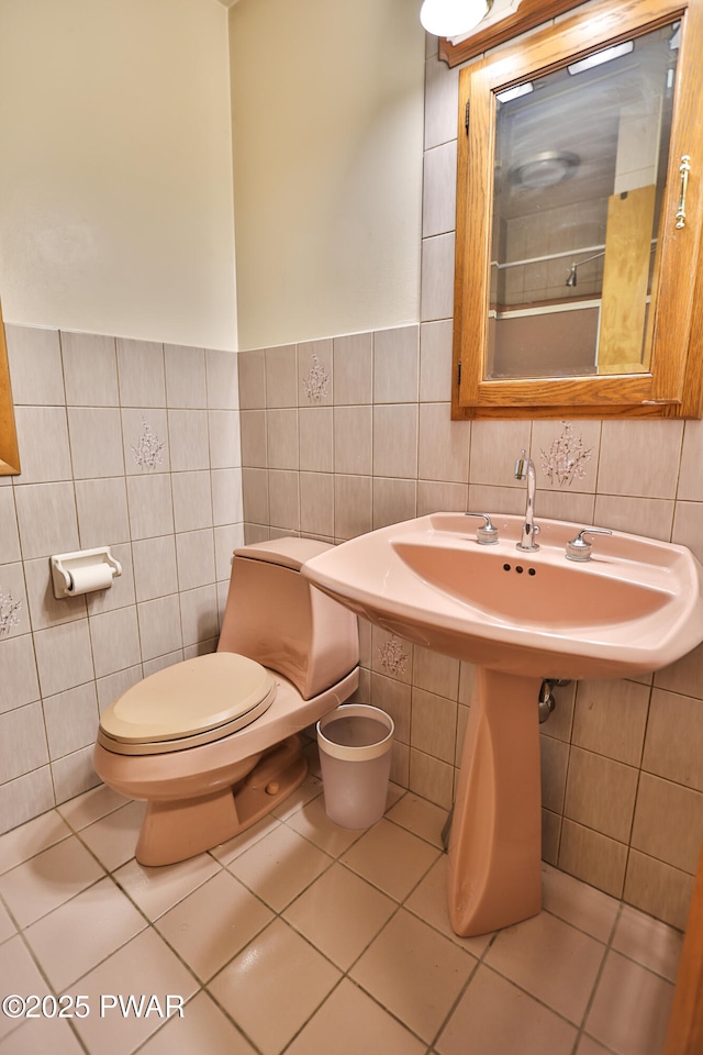 216 Canterbrook Dr, Lords Valley, PA 18328 - bathroom featuring tile walls and tile patterned floors