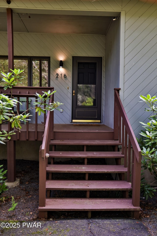 216 Canterbrook Dr, Lords Valley, PA 18328 - entrance to property featuring covered porch