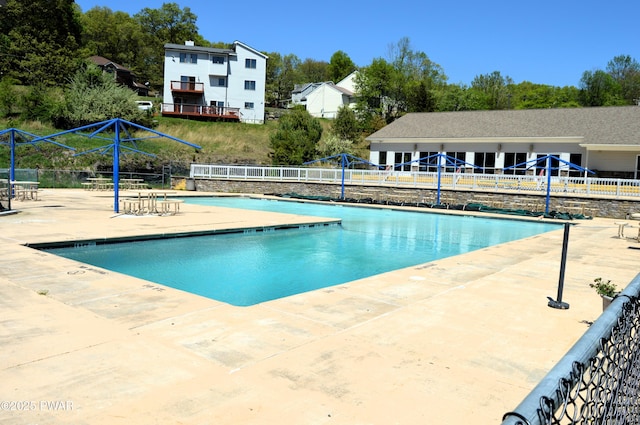 504 St Ives Ct, Bushkill, PA 18324 - community pool with a patio area