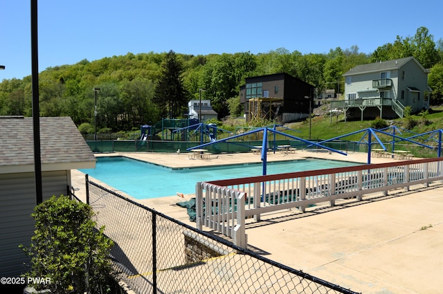 504 St Ives Ct, Bushkill, PA 18324 - community pool with a patio area