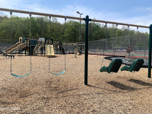 504 St Ives Ct, Bushkill, PA 18324 - community jungle gym with a tennis court
