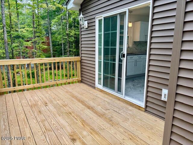 9 Wallenpaupack Dr, Lake Ariel, PA 18436 - view of wooden deck