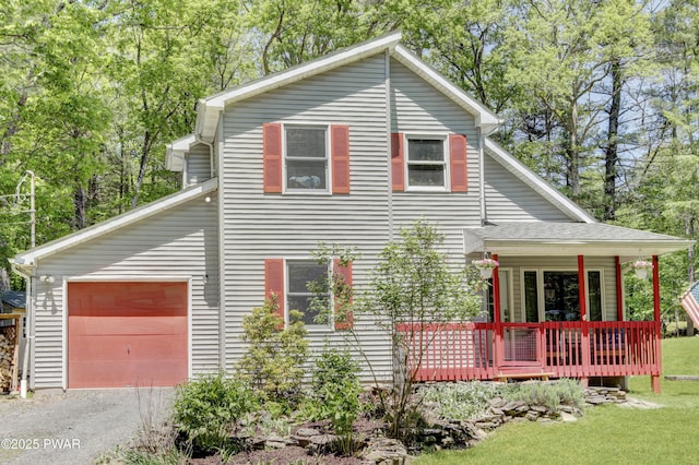 101 Bayberry Dr, Milford, PA 18337 - view of front of home with dirt driveway and a front yard