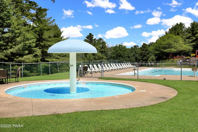 101 Bayberry Dr, Milford, PA 18337 - view of community pool
