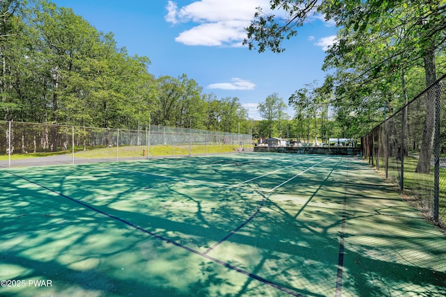 1419 Bear Dr, Bushkill, PA 18324 - view of tennis court