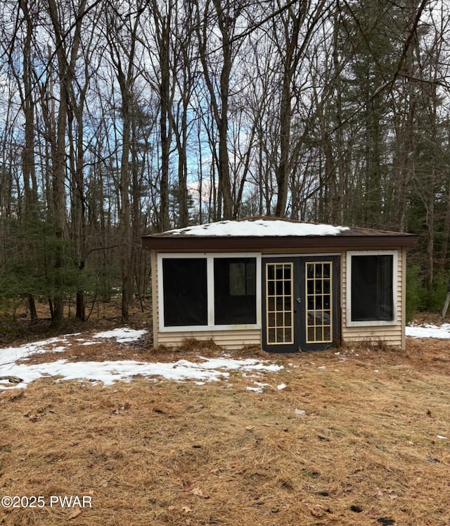 view of outbuilding