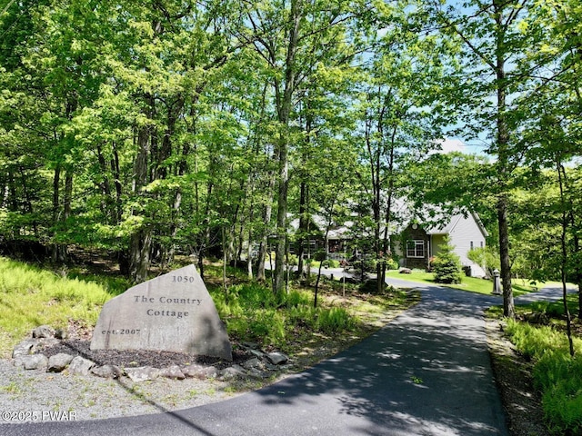 1050 Dewberry Dr, Hawley, PA 18428 - photo 5