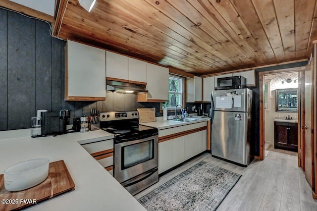 124 Granite Dr, Hawley, PA 18428