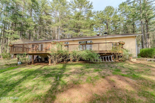 117 Circle Dr, Hawley, PA 18428 - back of property with a deck