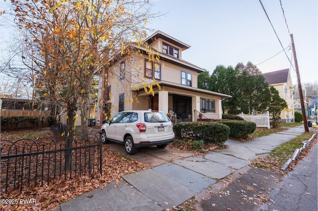 view of front of property