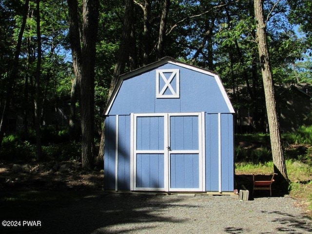 view of outdoor structure