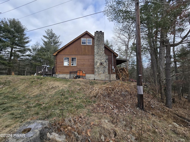 view of home's exterior