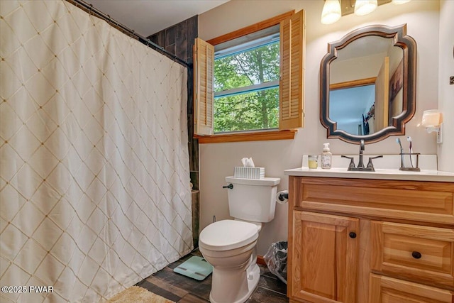 111 Sun Valley Dr, Tafton, PA 18464 - bathroom with vanity and curtained shower