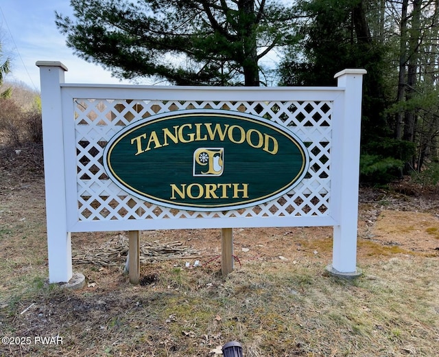 111 Sun Valley Dr, Tafton, PA 18464 - view of community sign